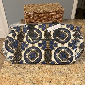 NWT Alicia and Olivia duffle bag